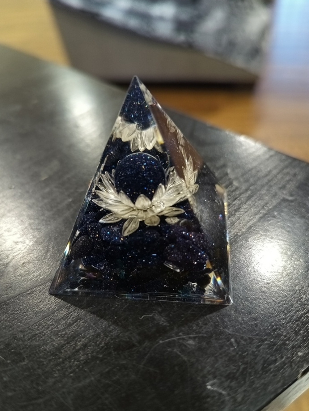 Orgonite Pryamid Black